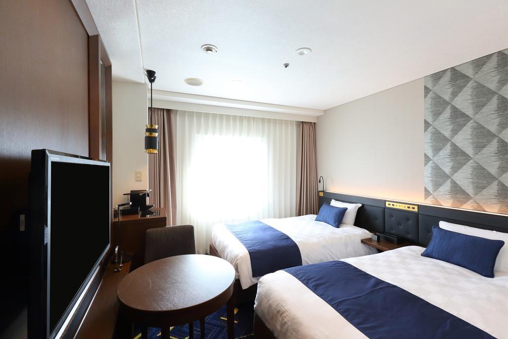 Kobe Sannomiya Tokyu Rei Hotel Exteriör bild